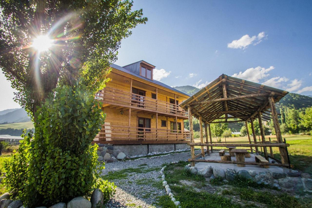 guesthouse gio Kashveti Eksteriør billede